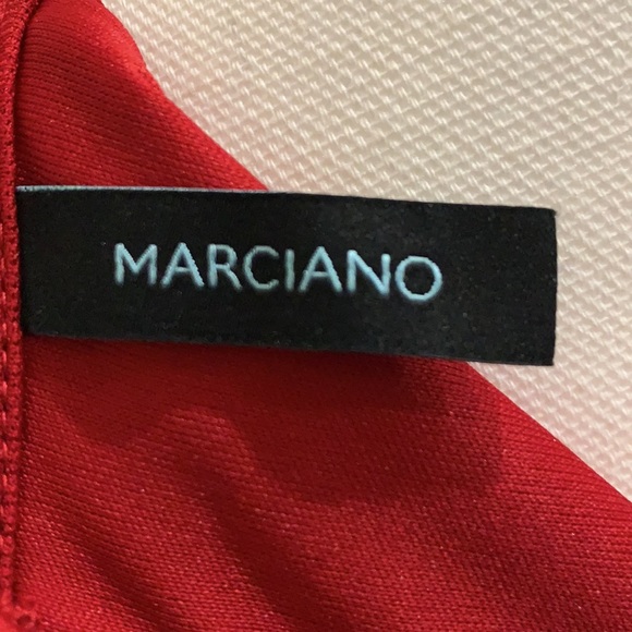 MARCIANO RED LACE GOWN - Picture 10 of 11